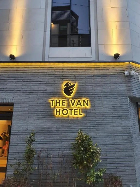 The Van Hotel-1