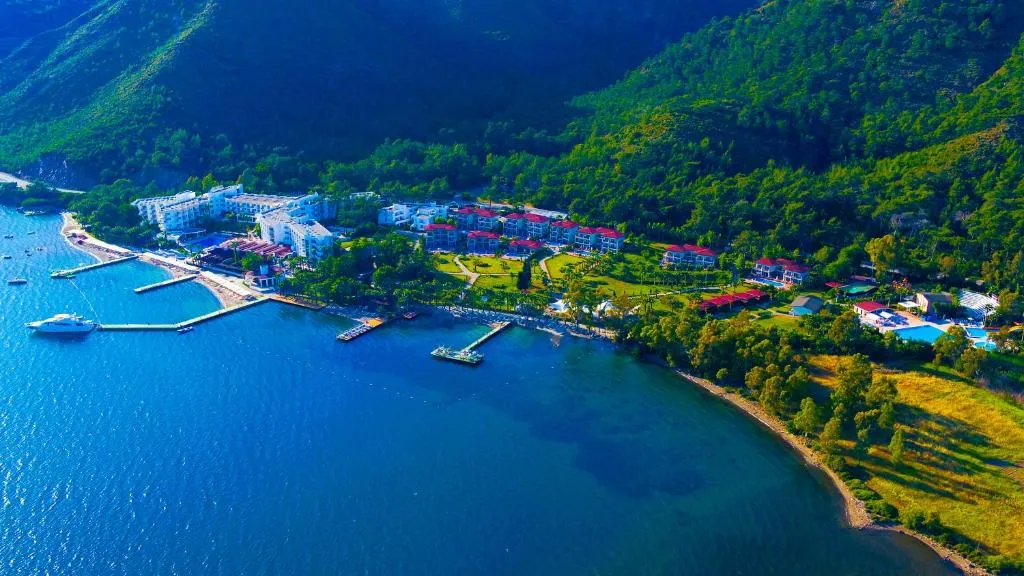 Fortezza Beach Resort-1