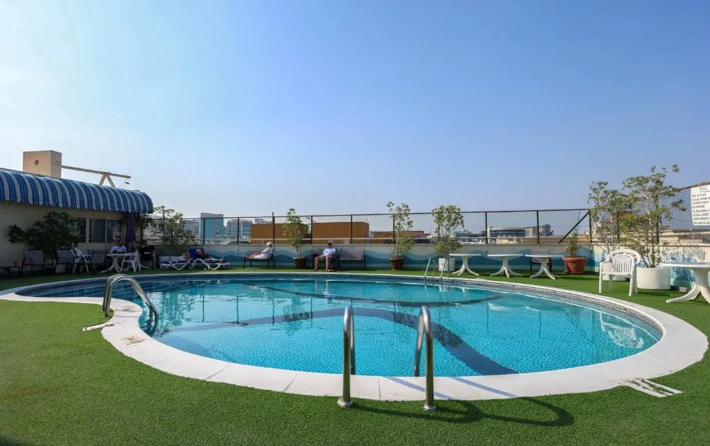 Aravi Hotel-1