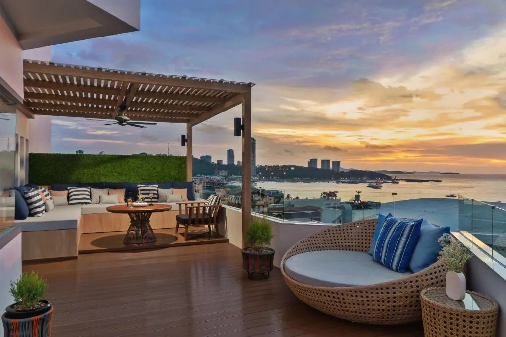 AVANI Pattaya Resort & Spa-1