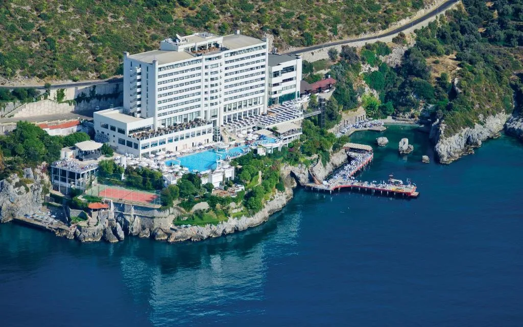 Korumar Hotel De Luxe-1