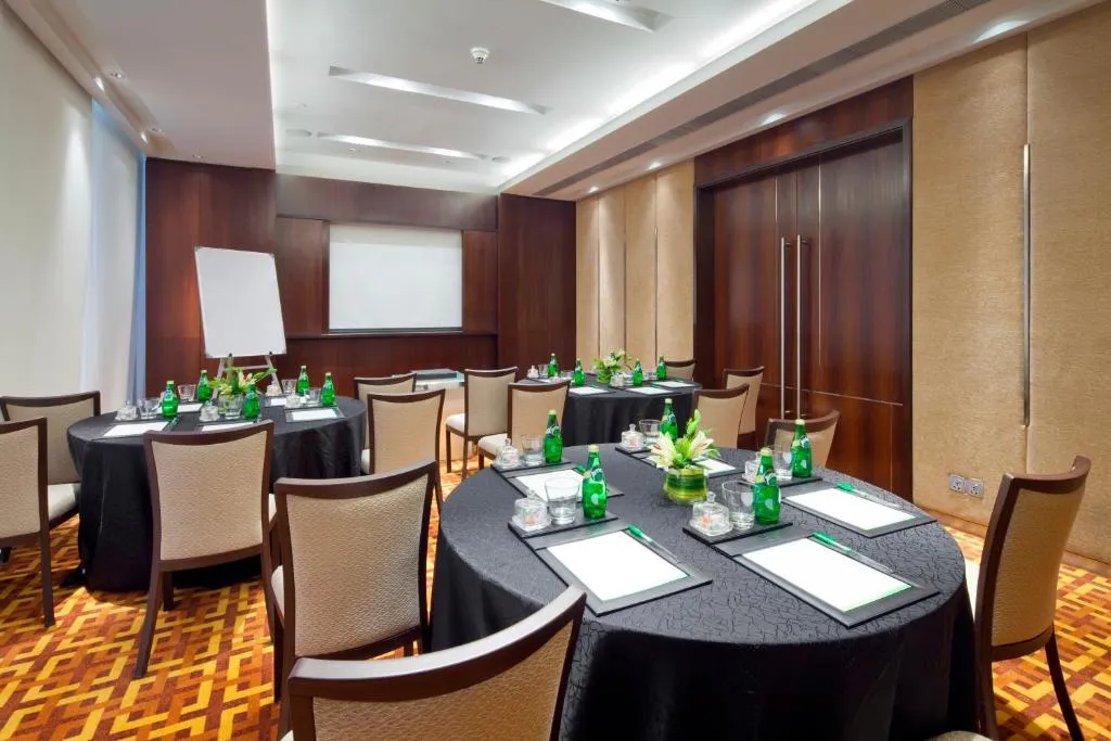 Holiday Inn Mumbai International Airport-1