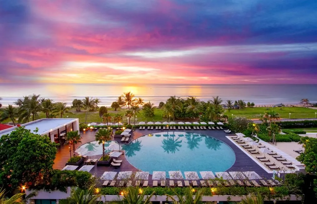 Pullman Phuket Karon Beach Resort-1