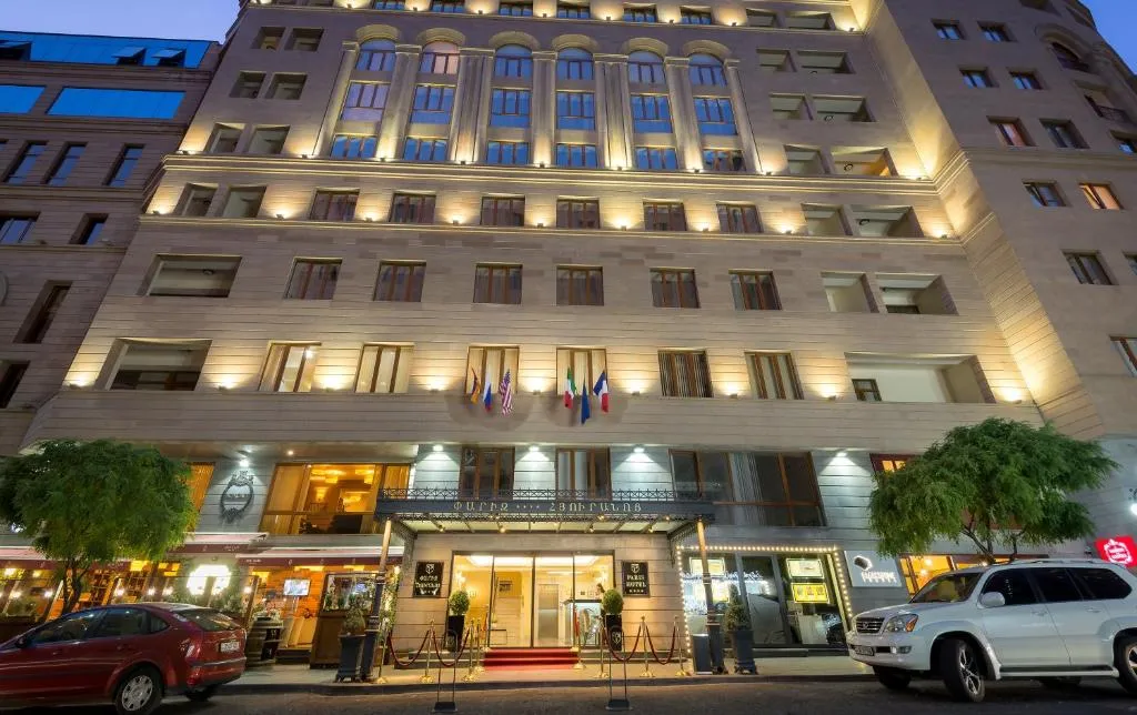 Paris Hotel Yerevan-1