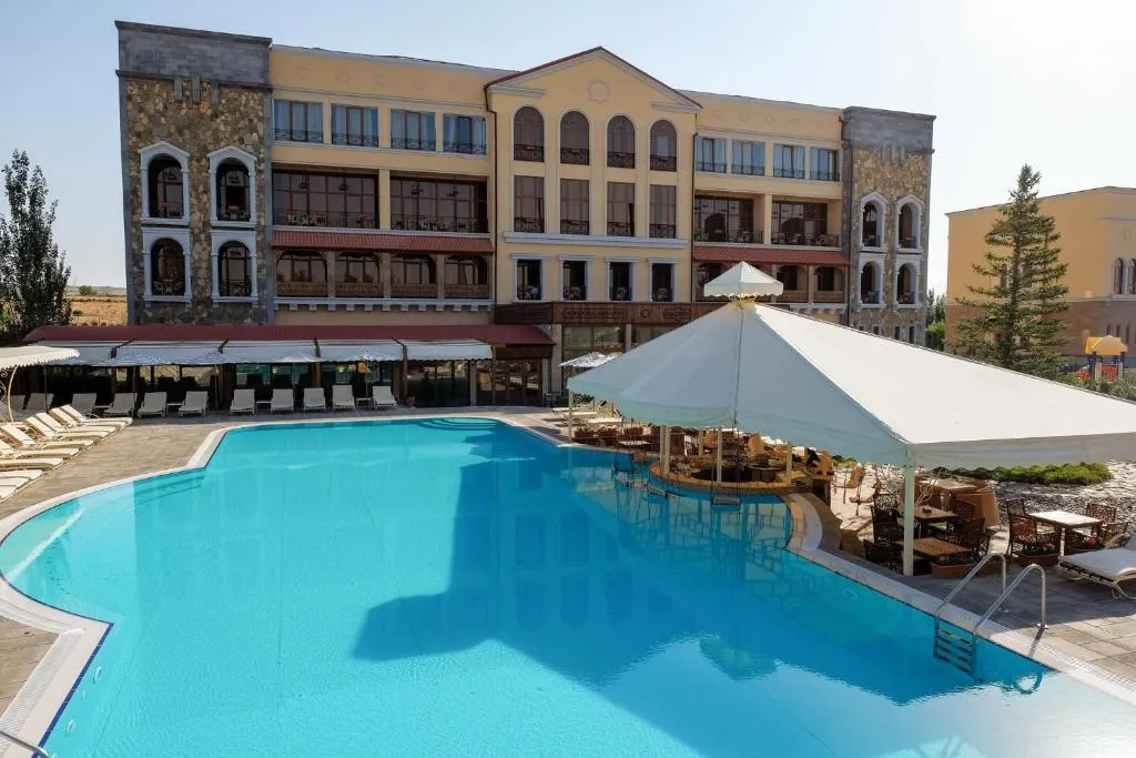 Caucasus Hotel-1