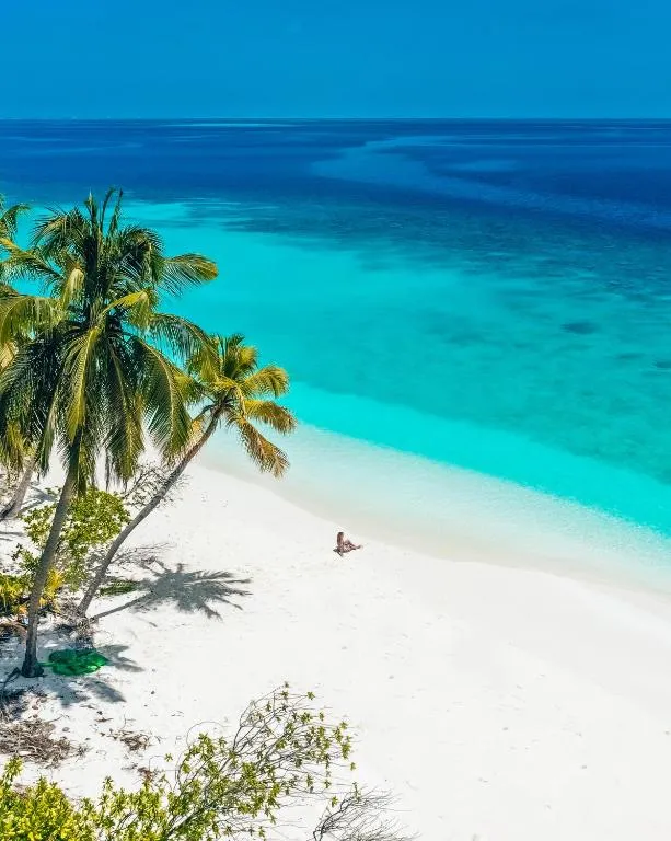 Blue Wave Hotel Maldives-1