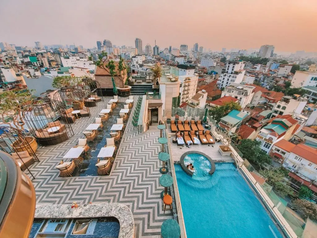 Peridot Grand Luxury Boutique Hotel-1