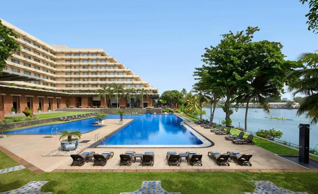 Cinnamon Lakeside Colombo-1