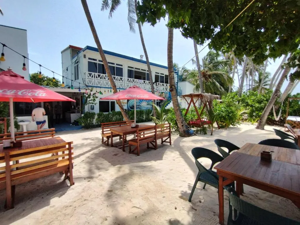 Batuta Maldives Surf View-1