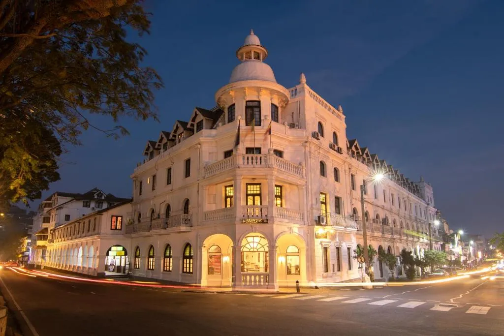 Queens Hotel Kandy-1