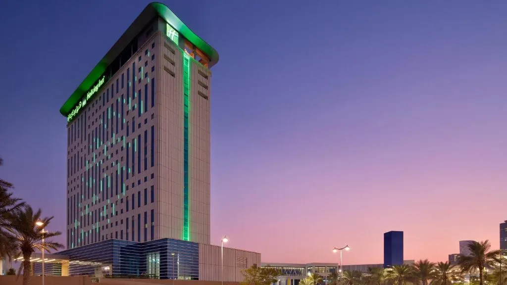 Holiday Inn & Suites - Dubai Festival City-1
