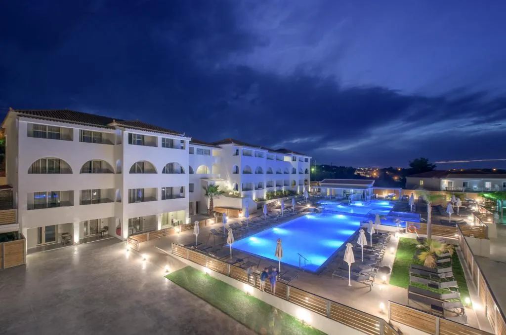 Azur Resort & Spa-1