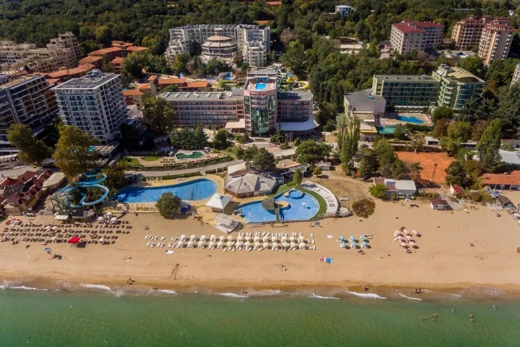 Hotel Lilia-1