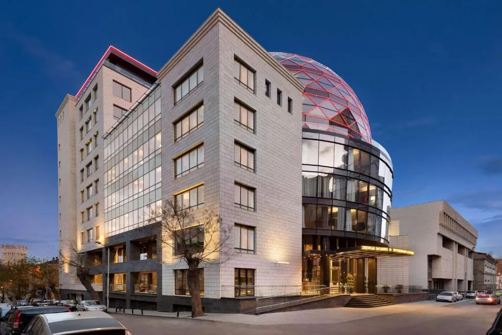 Hotel Wyndham Grand Tbilisi-1