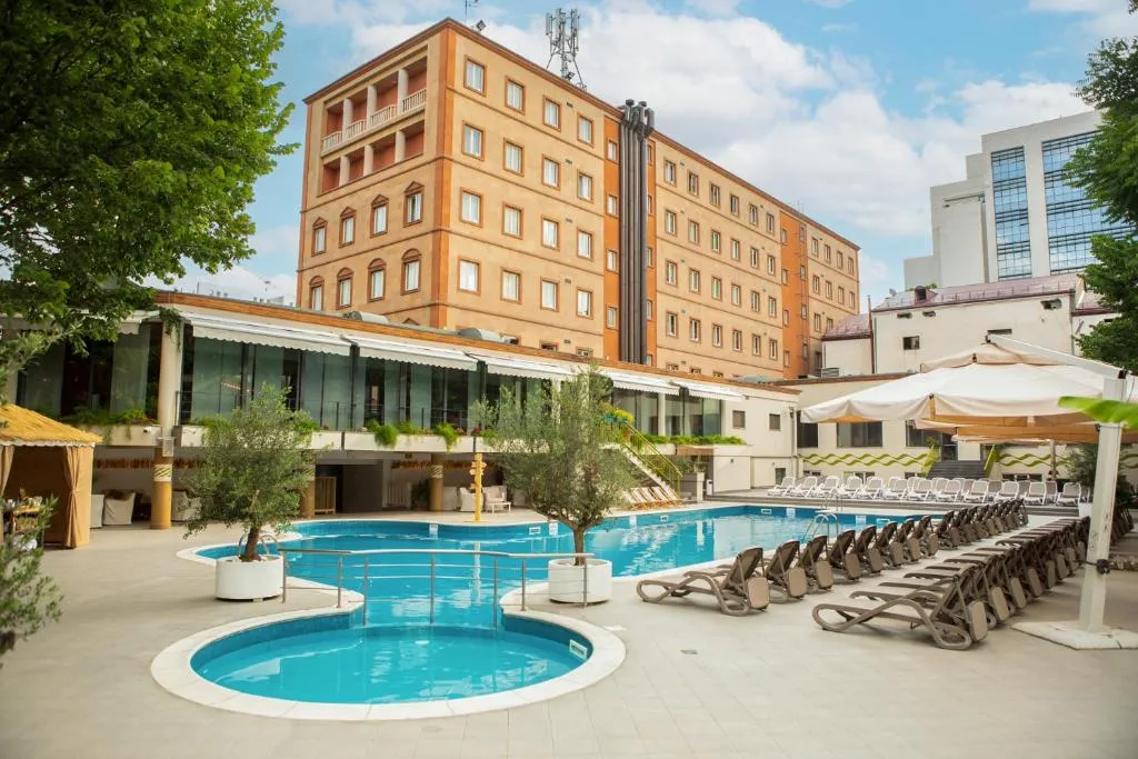 Best Western Plus Congress Hotel-1