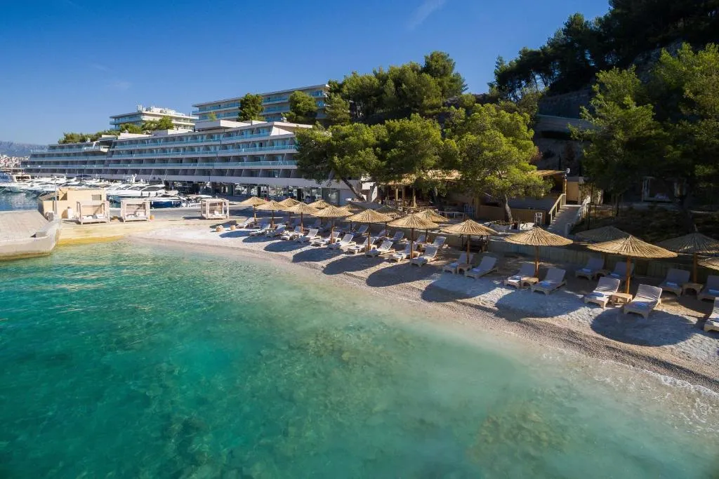 Le Meridien Lav Split-1