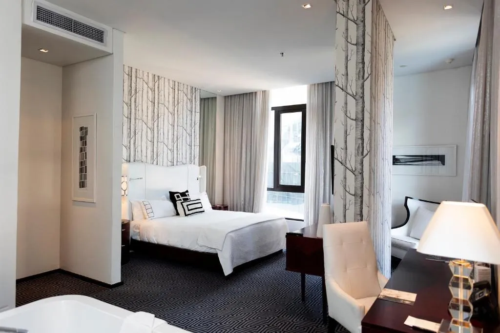 DaVinci Hotel And Suites-1