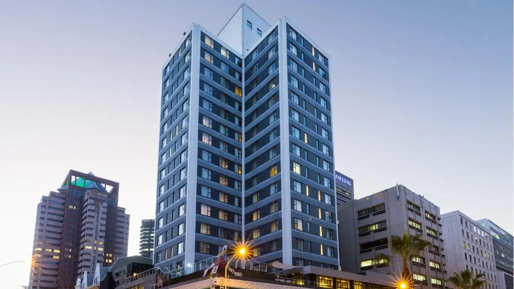 Strand Tower hotel-1