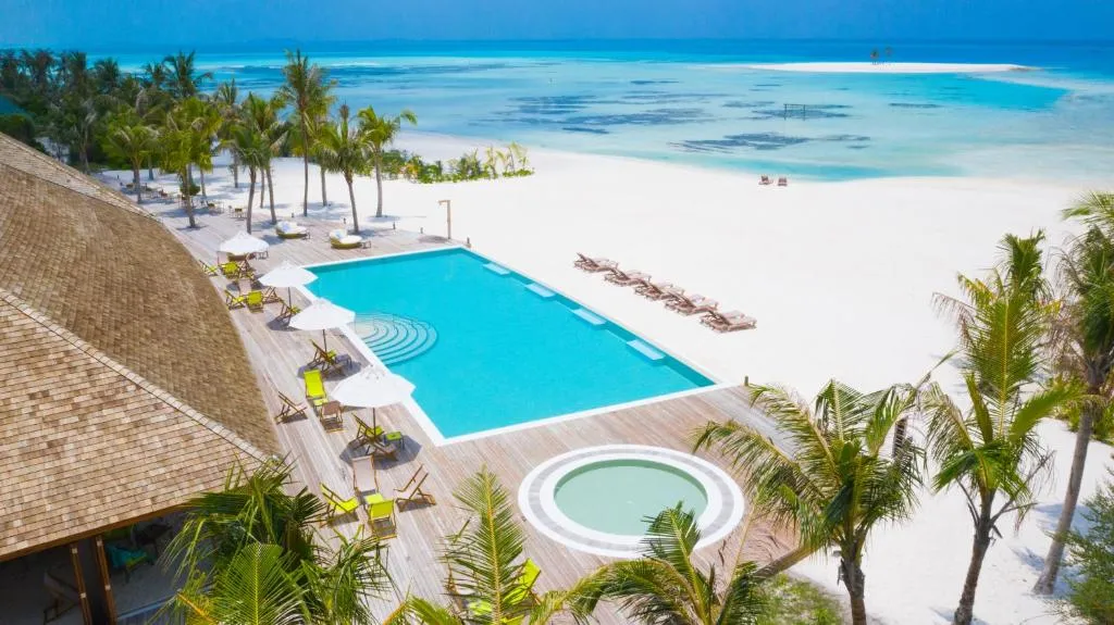 Innahura Maldives Resort-1
