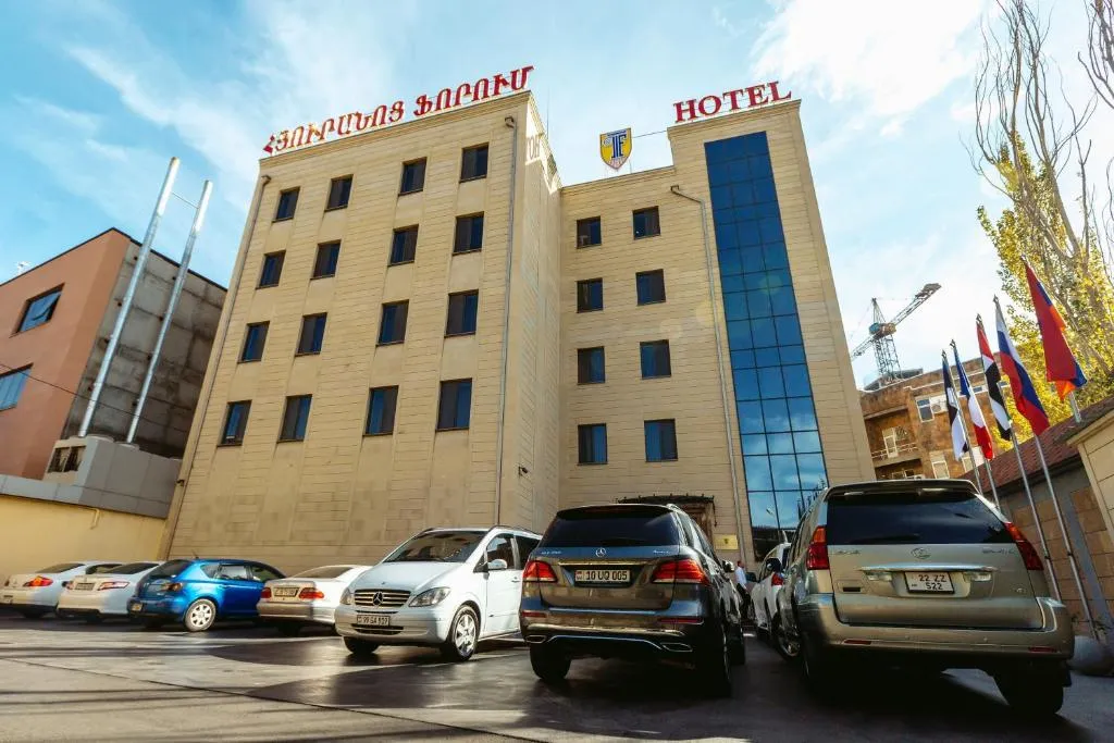 Forum hotel-1