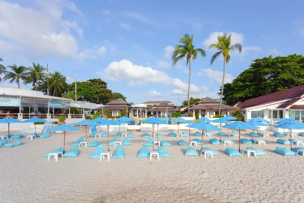 Al's Resort-1