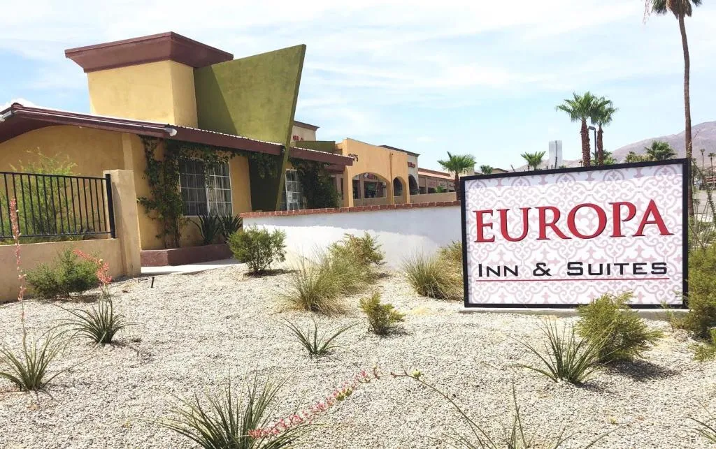 Europa Inn & Suites-1