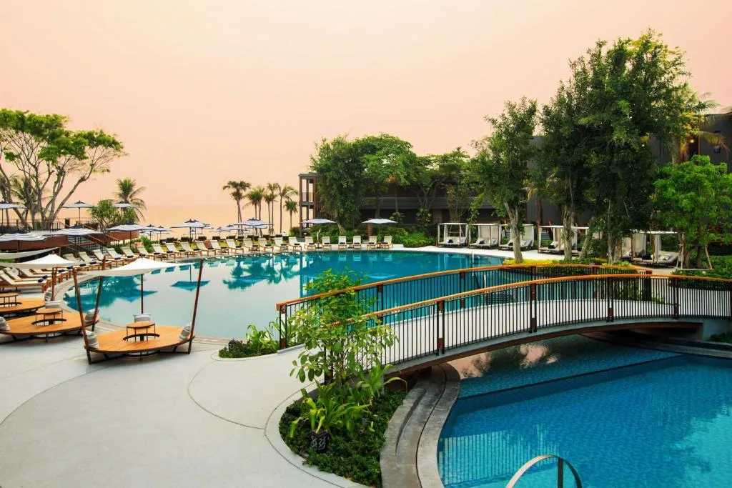 Hua-Hin-Marriott-Resort-Spa-1