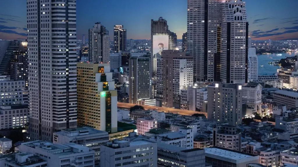 Holiday Inn Bangkok Silom-1