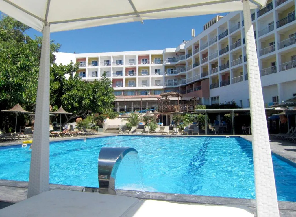 Marina Hotel-1