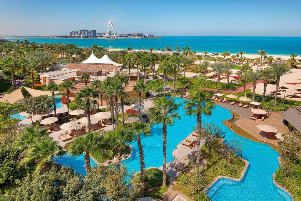 Ritz Carlton Dubai hotel slide-1