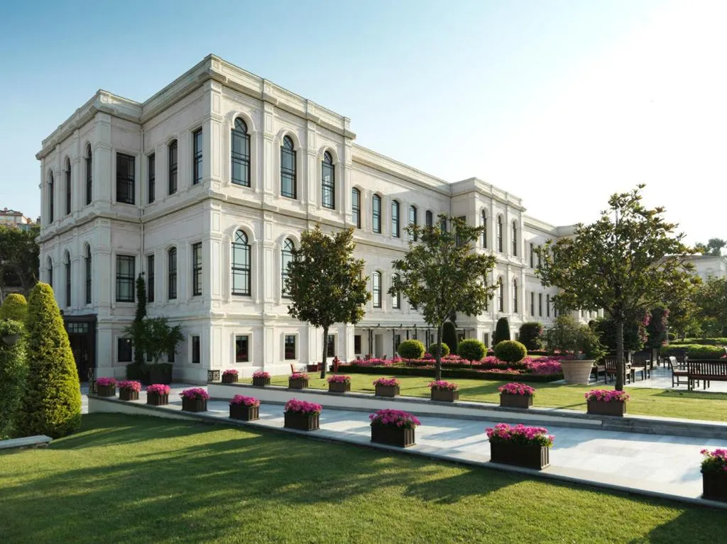 Four Seasons Bosphorus hotel-1