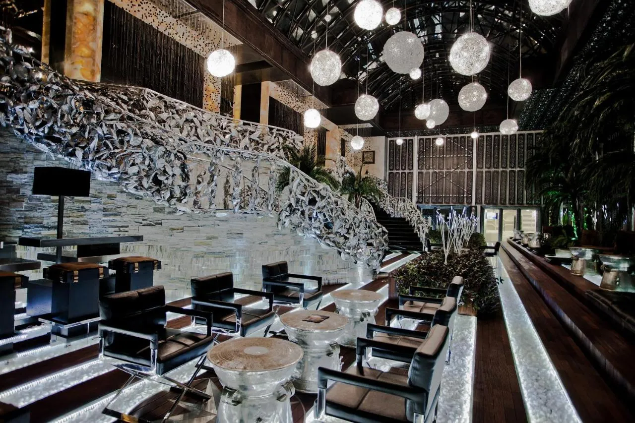 Royal Castle Design & SPA Hotel-2