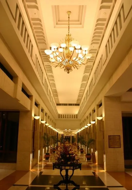 Jaypee Palace Hotel & Convention Centre Agra slide-4