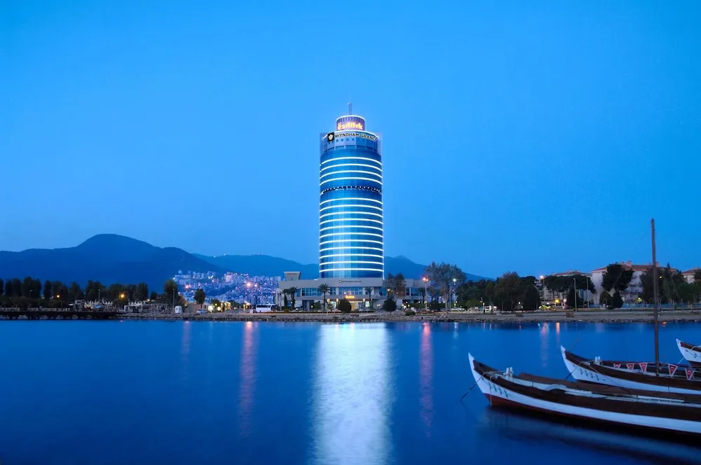 Wyndham Grand Izmir Ozdilek Thermal & Spa-1