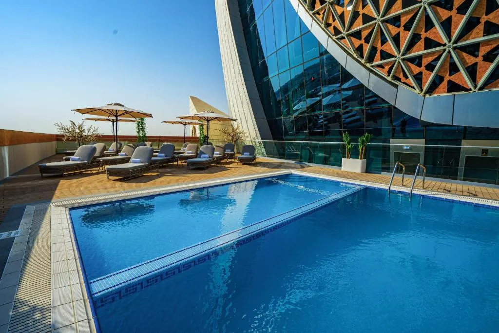 Velero Hotel Doha Lusail slide-4