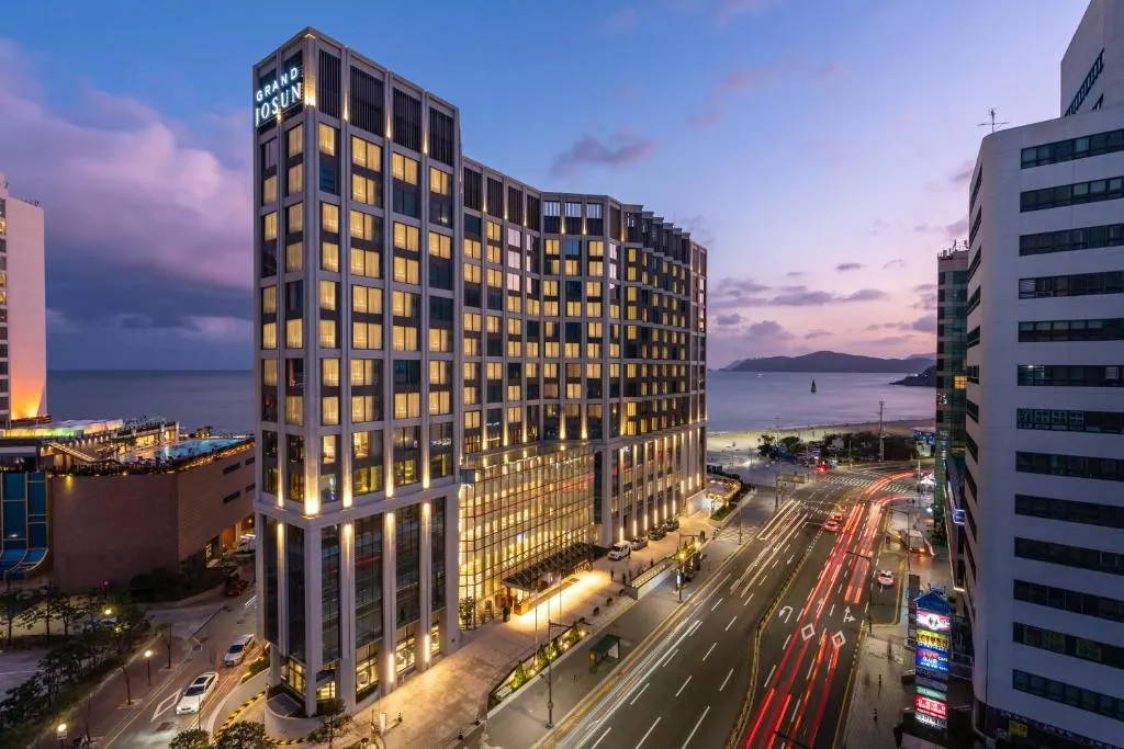 Grand Josun Busan-1