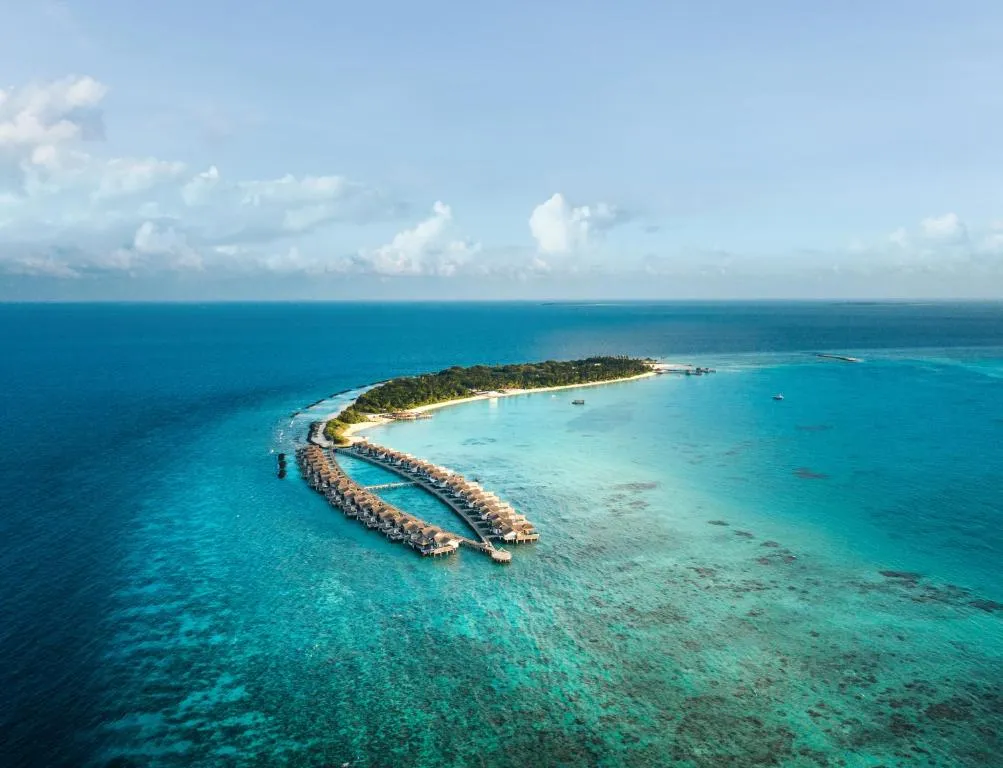 Fairmont Maldives Sirru Fen Fushi Hotel slide-3