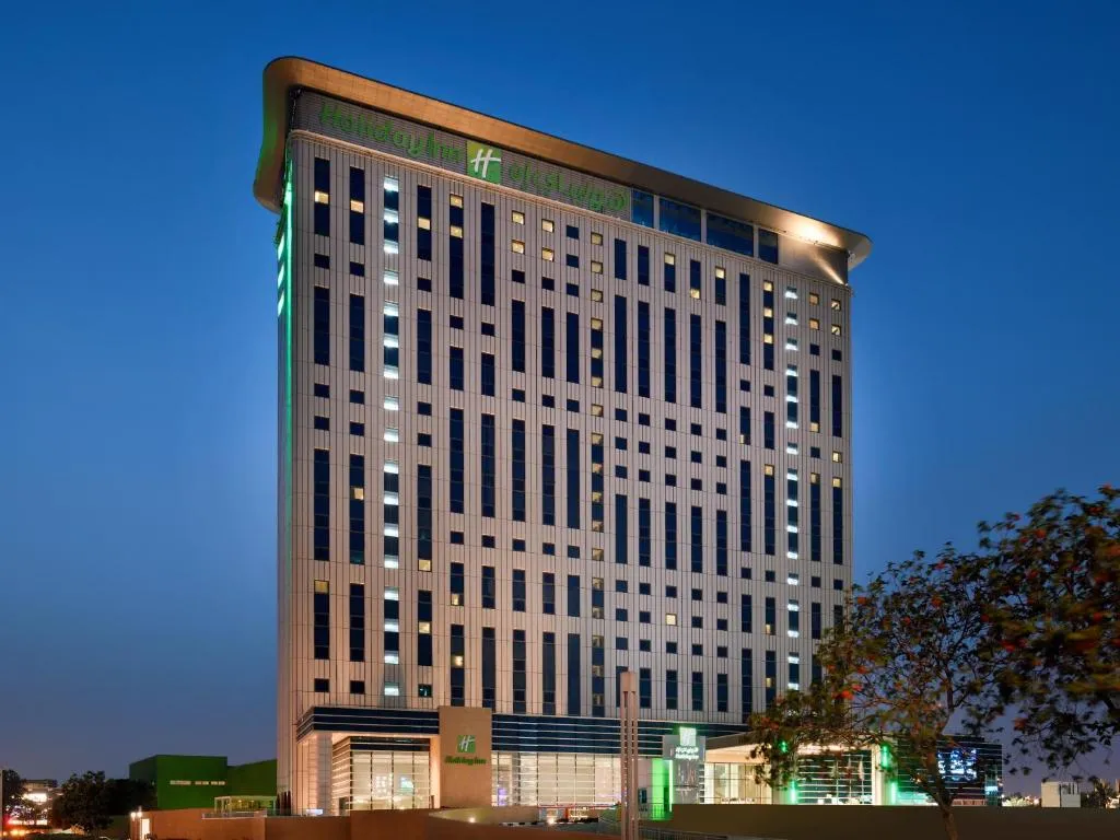 Holiday Inn & Suites - Dubai Festival City-1