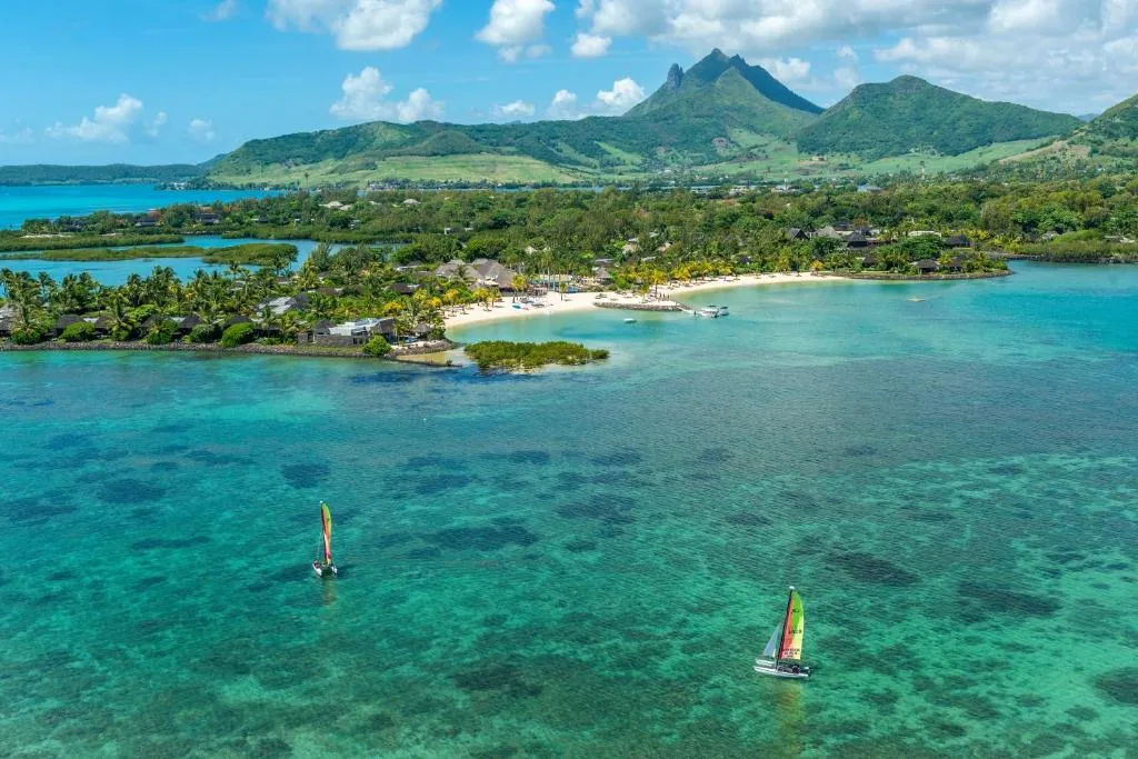 Four Seasons Resort Mauritius at Anahita slide-3