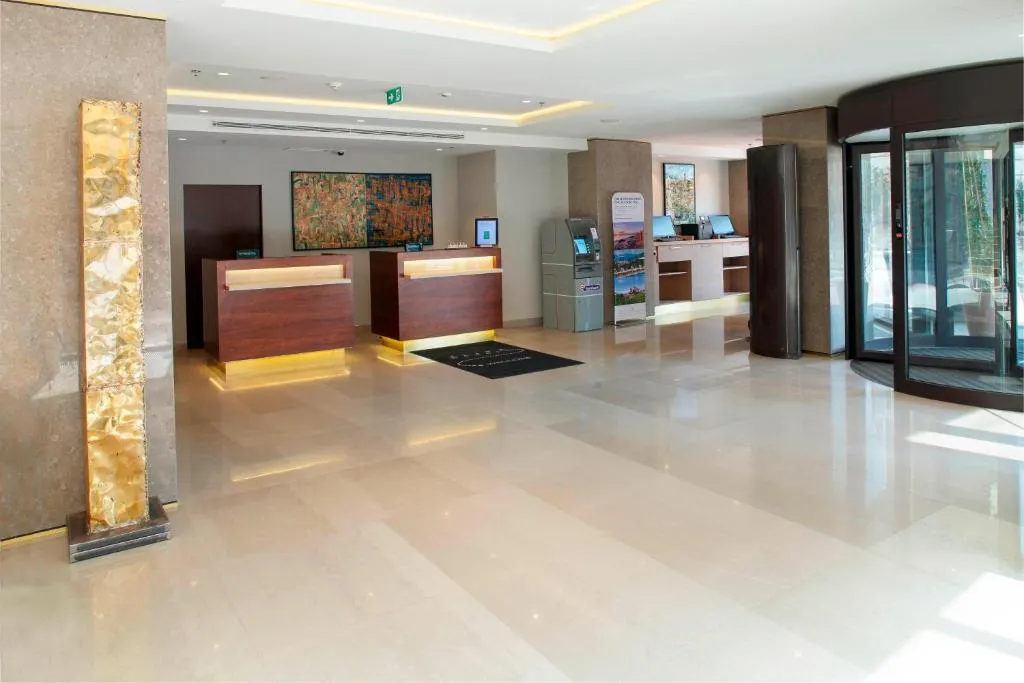 Courtyard by Marriott Belgrade City Center-2