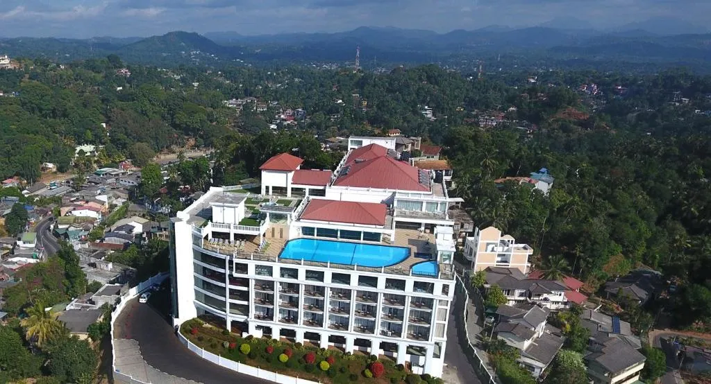 Grand Kandyan Hotel-1