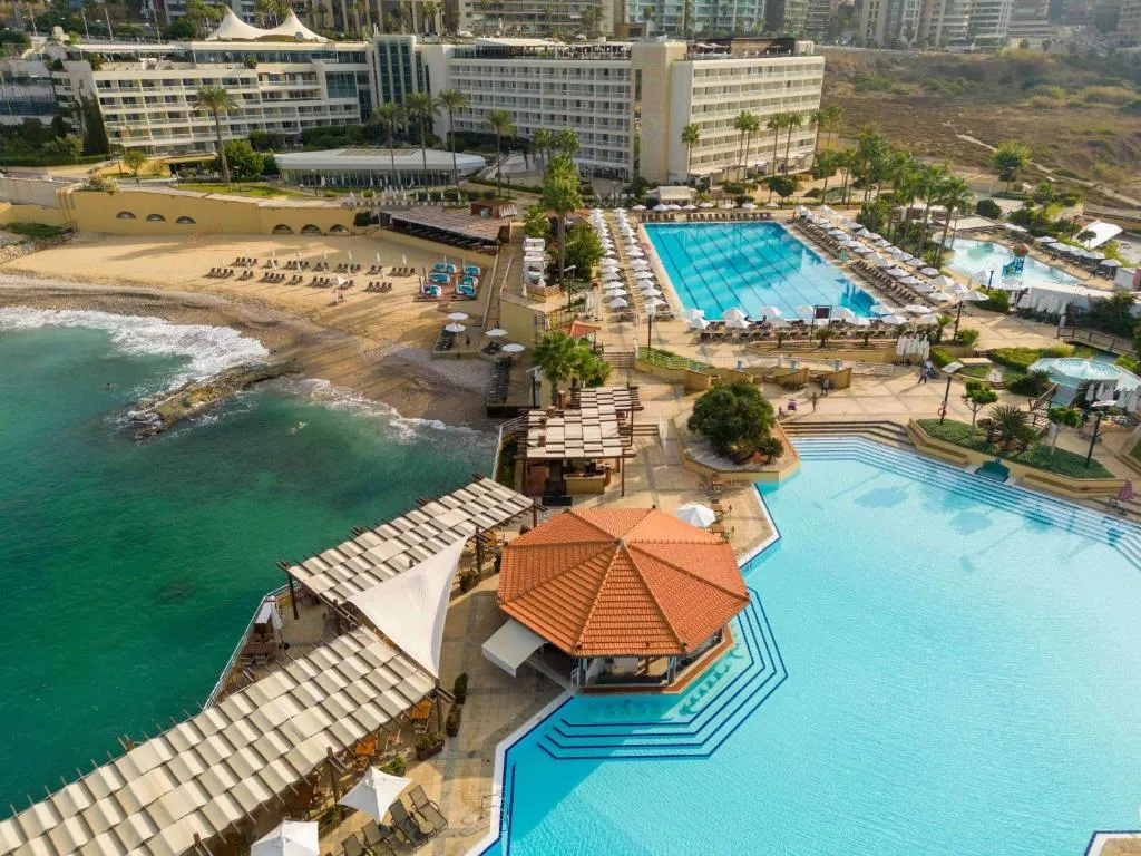 Movenpick Hotel Beirut-1