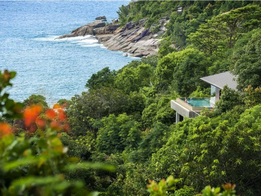 Four Seasons Seychelles hotel slide-5