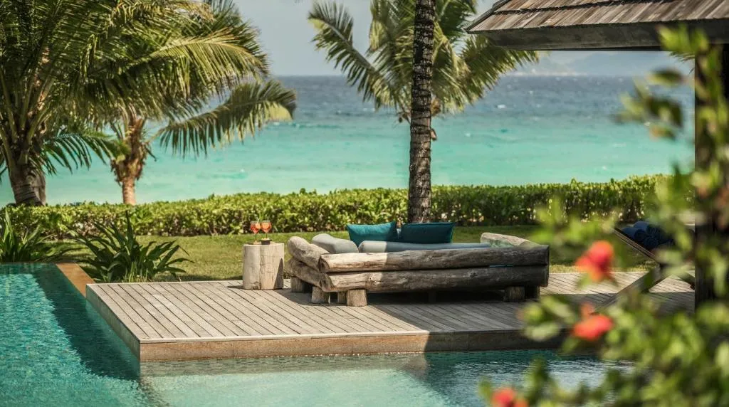 Four Seasons Seychelles hotel slide-4