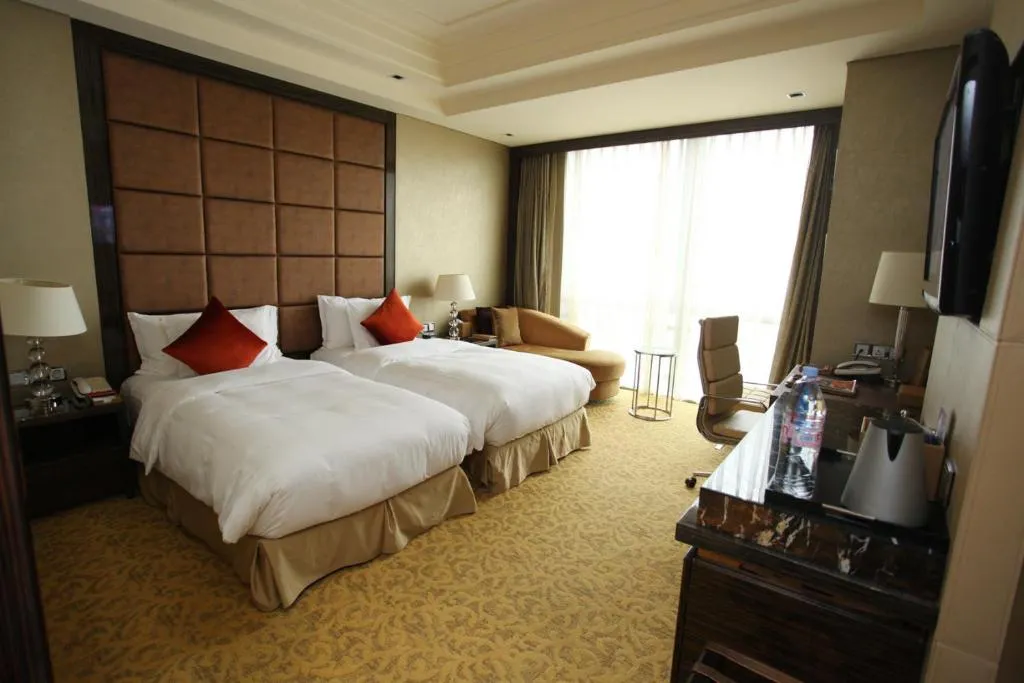 Crowne Plaza Beijing Chaoyang U-Town slide-3